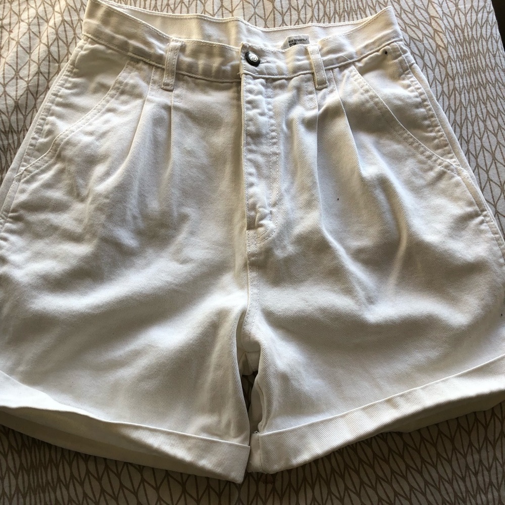 Super soft vintage High waisted shorts